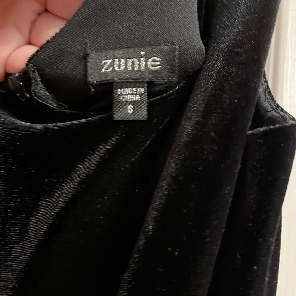 Zunie Valentines dress.
